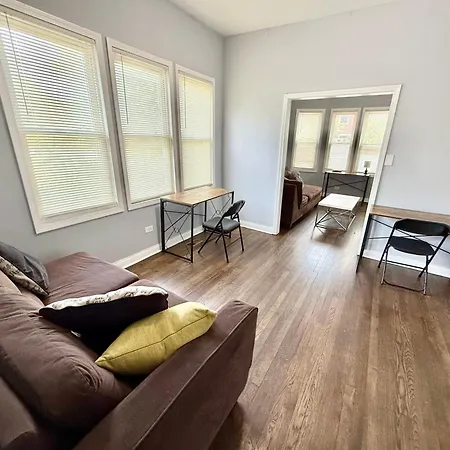 Amazing Place To Stay Near Downtown Chicago!