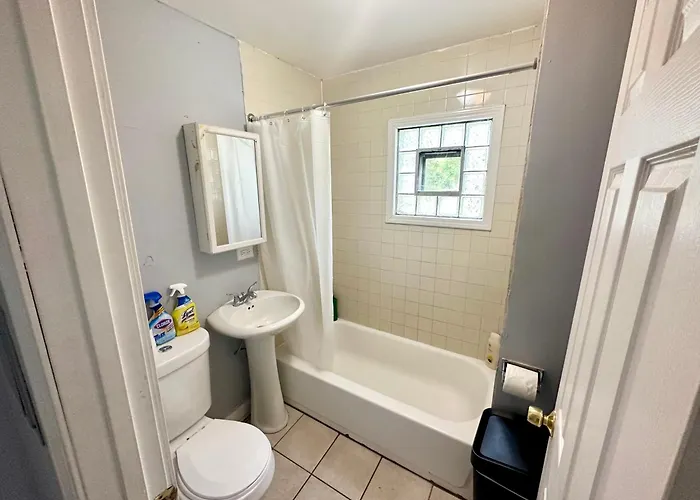 Amazing Place To Near Downtown Chicago!