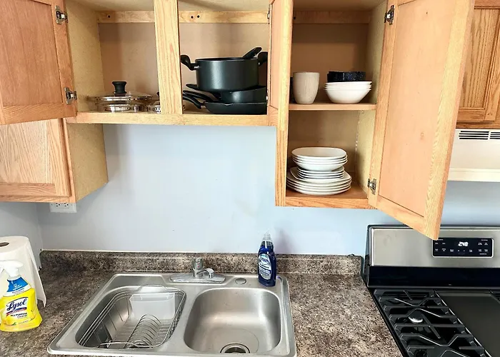 Amazing Place To Near Downtown Chicago! *