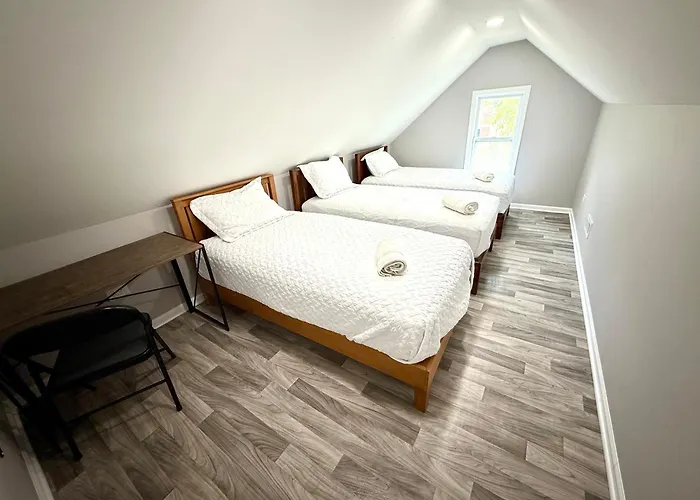 Amazing Place To Near Downtown Chicago! *